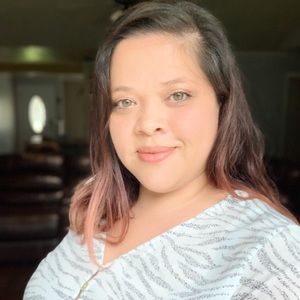 Meet your Posher, Jenn